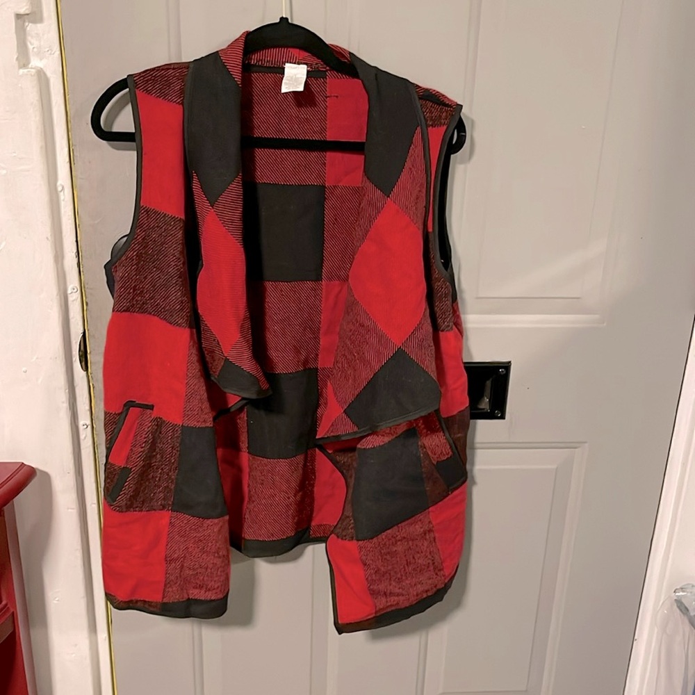 West loop buffalo plaid vest.